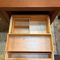 木製ドレッサー（三面鏡）引出し付き【カンディハウス】の画像