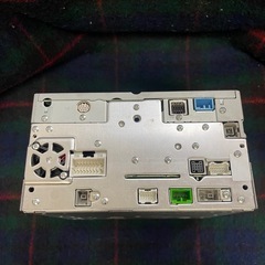 クラリオン製 カーオーディオ機器 MAX685 の画像