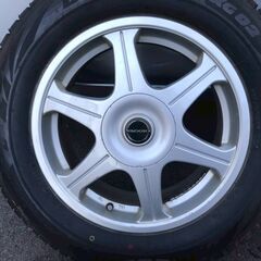 ☆バリ溝☆ VAGGIO 16インチ 6.5J PCD100, 114.3 5穴マルチ ET48 ハブ径約73 ブリジストン ブリザック XG02 215/60R16 2022年 4本 YS267の画像