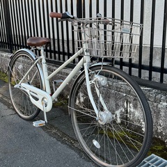 ＜整備済＞シティサイクル・27インチ自転車・内装3段変速・鍵付き ホワイト LEDオートライト・パンク無料修理券付の画像