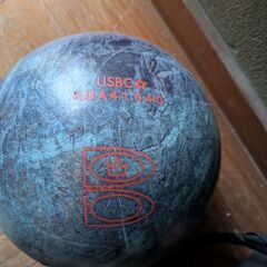 ボーリングの玉の画像