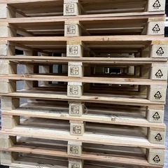 中古木パレットの画像