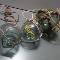   097　ガラス製装飾球 3個セット　送料込みの画像