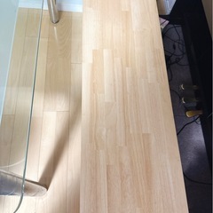 ダイニングテーブルと椅子　セットの画像