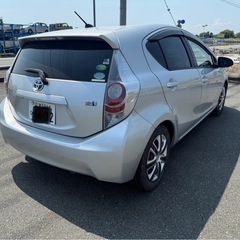 ＊＊＊トヨタアクア平成25年❗️車検8年8月まで＊バックカメラ＊ETC＊Bluetooth‼️の画像
