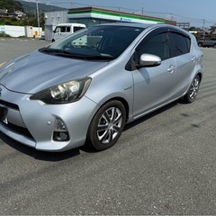 ＊＊＊トヨタアクア平成25年❗️車検8年8月まで＊バックカメラ＊ETC＊Bluetooth‼️の画像