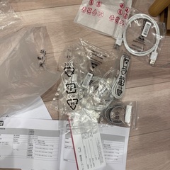 【今週限定】LG 32UQ85RV-W 31.5インチ 4Kモニター／新品同様の画像