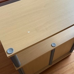 収納付きテーブルの画像