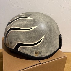 新品未使用！エイジングヘルメット、ダックテールタイプ　カスタムペイントヘルメットの画像