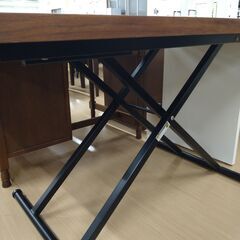 リユースのサカイ浦和店 【G123】★昇降テーブル ニトリの画像