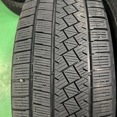 215/65R16 2022年製造 ピレリ冬タイヤ 8分山 4本の画像