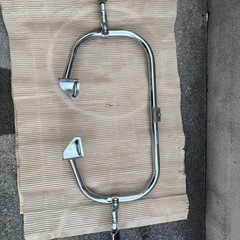 ハーレー ダイナ エンジンガード ボルト、ハイウェイペグ付きの画像