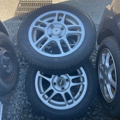 スタッドレスタイヤの画像