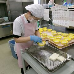 ＼賞与5ヶ月分／無資格でもOK！残業少なめ！調理員スタッフの画像