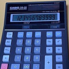 12ケタCASIO電卓　　カード型電卓もの画像