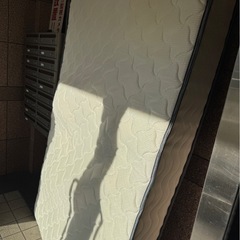 セミダブル ベットフレーム マットレスの画像