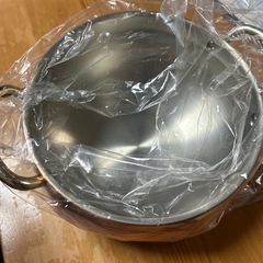 蓋付き未使用　鍋の画像