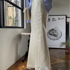 willfully サテンスカート　バイアススカートの画像