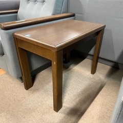 コクヨ　応接セット　3人掛け　1人掛け２個　テーブル２個の画像