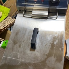 格安　家庭でも使える100v 業務用フライヤーの画像