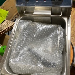 格安　家庭でも使える100v 業務用フライヤーの画像