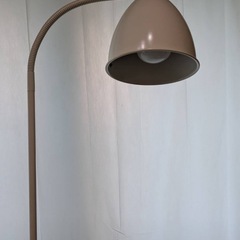 フロアーランプの画像
