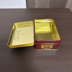  カファレル　お菓子缶の画像