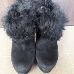 本物　美品　FENDI ファー　スエード　 ショートブーツ　36.5の画像