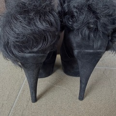 本物　美品　FENDI ファー　スエード　 ショートブーツ　36.5の画像