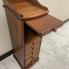 レトロ 木製 電話台の画像