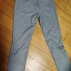 ズボンLサイズの画像