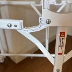 ニトリ折りたたみできる大容量室内物干し ホワイトの画像