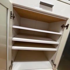 収納棚の画像