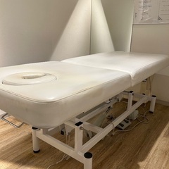 施術用ベッドの画像