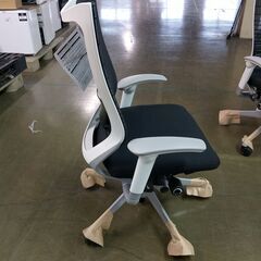 未使用 4脚セット オカムラ バロン（Baron） ハイバック 可動肘付 CP35DW-FGR1 ブラック　管理番号YN327AFの画像