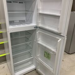 ＼家具＊家電のお店／【ｼﾞｬﾝｸﾞﾙｼﾞｬﾝｸﾞﾙ石川金沢店】 冷蔵庫 ヤマダ YRZ-F23H1 2020年製の画像