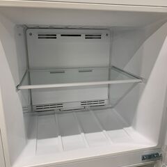 ＼家具＊家電のお店／【ｼﾞｬﾝｸﾞﾙｼﾞｬﾝｸﾞﾙ石川金沢店】 冷蔵庫 ヤマダ YRZ-F23H1 2020年製の画像