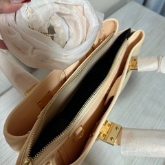 未使用カバンの画像