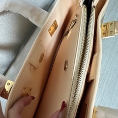 未使用カバンの画像