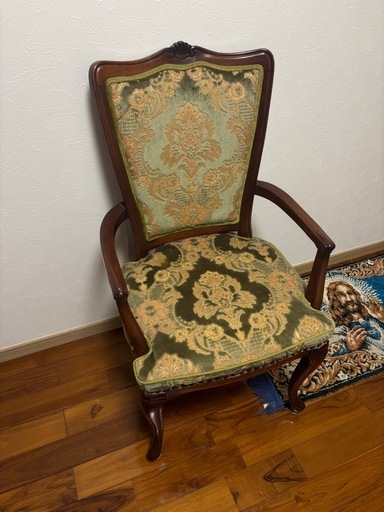 【美品】Maruni マルニ木工 ダイニングチェア アンティークチェア 猫脚③ maruni マルニ木工 ダイニングチェア アンティーク 肘掛付 猫足 (zzz