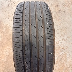 タイヤ1本の画像