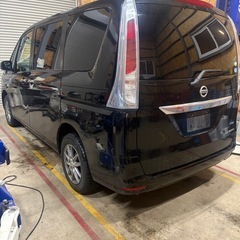 ニッサン セレナの画像