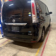 ニッサン セレナの画像