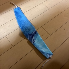 鮮やかなブルーのイルカのカーテン(遮光)2枚セットの画像