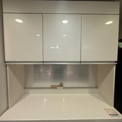 食器棚
の画像