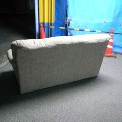 早い者勝ち　12/28 18:00まで　ファブリック2人掛けソファ　ホワイト　モノ市場半田店　【131】の画像