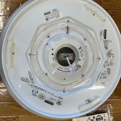 12畳用調光調色LDEシーリングライトの画像