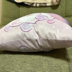 ハローキティ クッションの画像