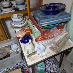食器 や お盆など大量 の画像