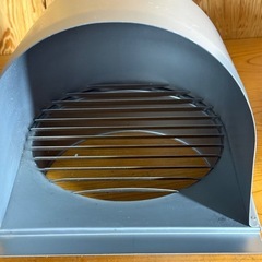 U型フード付換気口 ステンレス製 アミ付 200φ用 ！3個セット！現状渡し！の画像